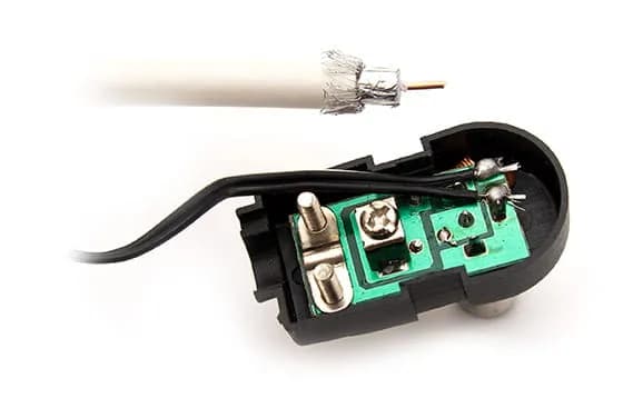 Jak podłączyć kabel antenowy do anteny siatkowej - unikaj błędów Jak podłączyć kabel antenowy do anteny siatkowej - unikaj błędów