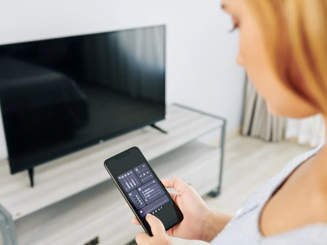 Jakim kablem podłączyć telefon do telewizora, aby uniknąć problemów? Jakim kablem podłączyć telefon do telewizora, aby uniknąć problemów?